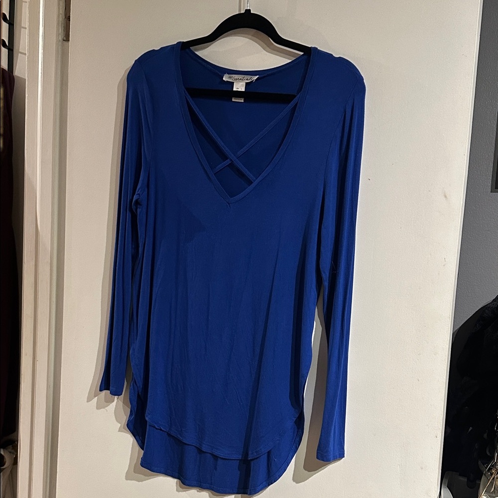 Essentials Royal Blue Crisscross V-Neck Long Sleeve Top! Size Large